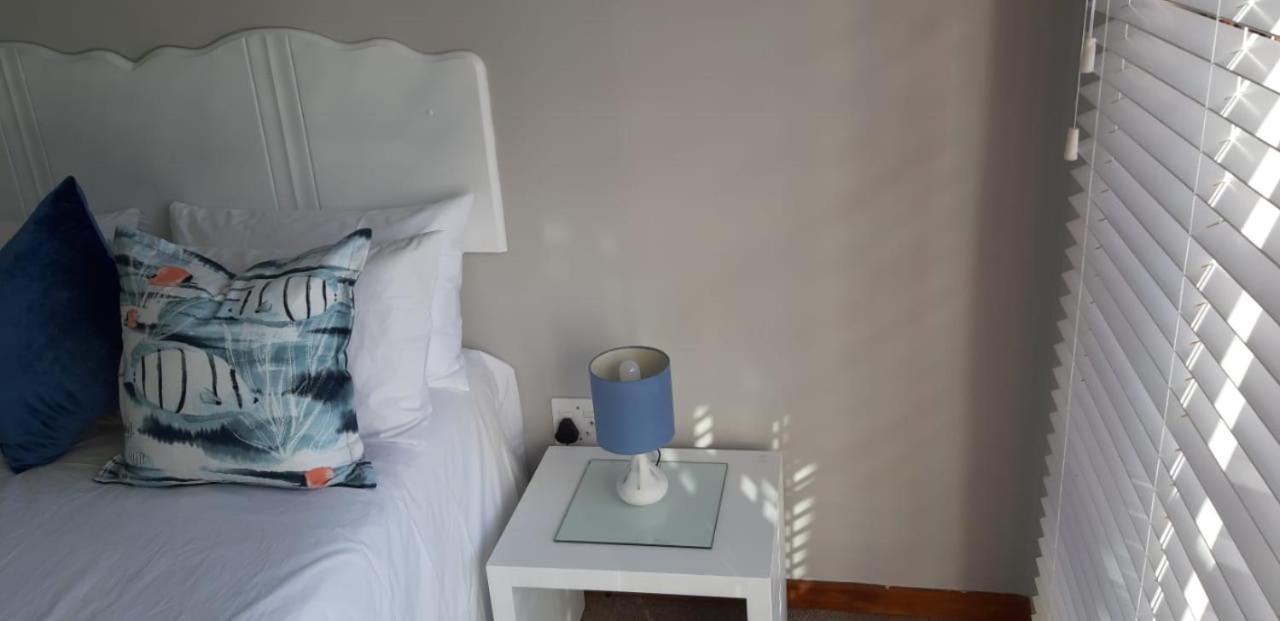 Shark Cove Little Cottage Kleinbaai Exteriör bild