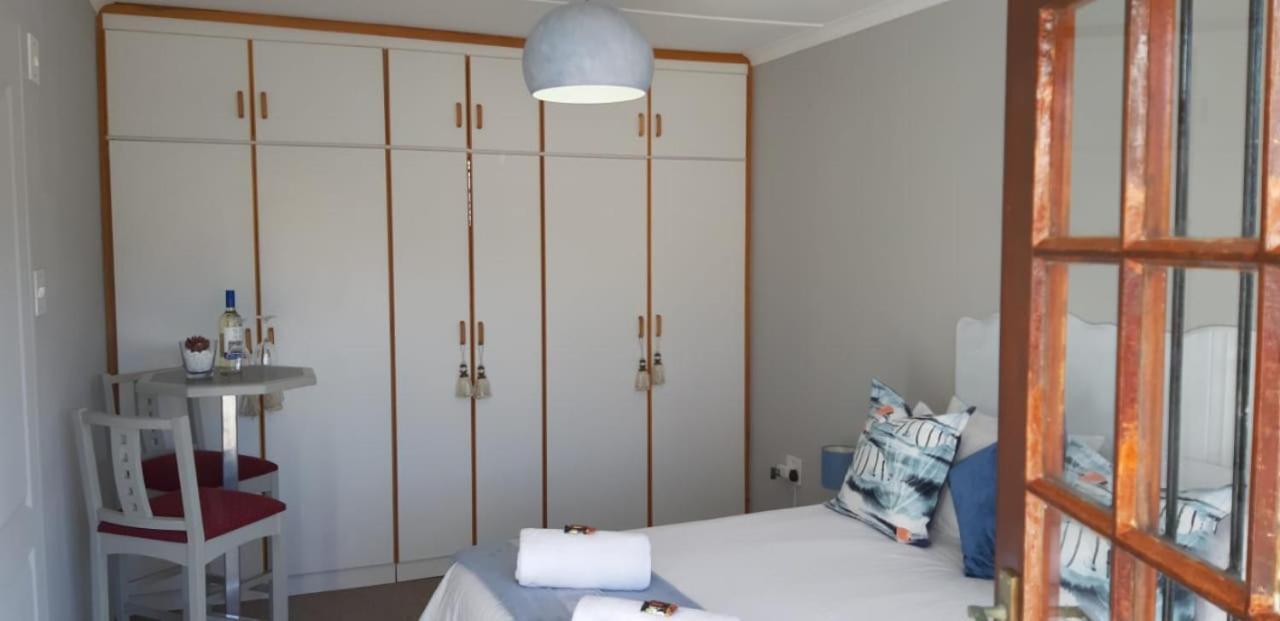 Shark Cove Little Cottage Kleinbaai Exteriör bild
