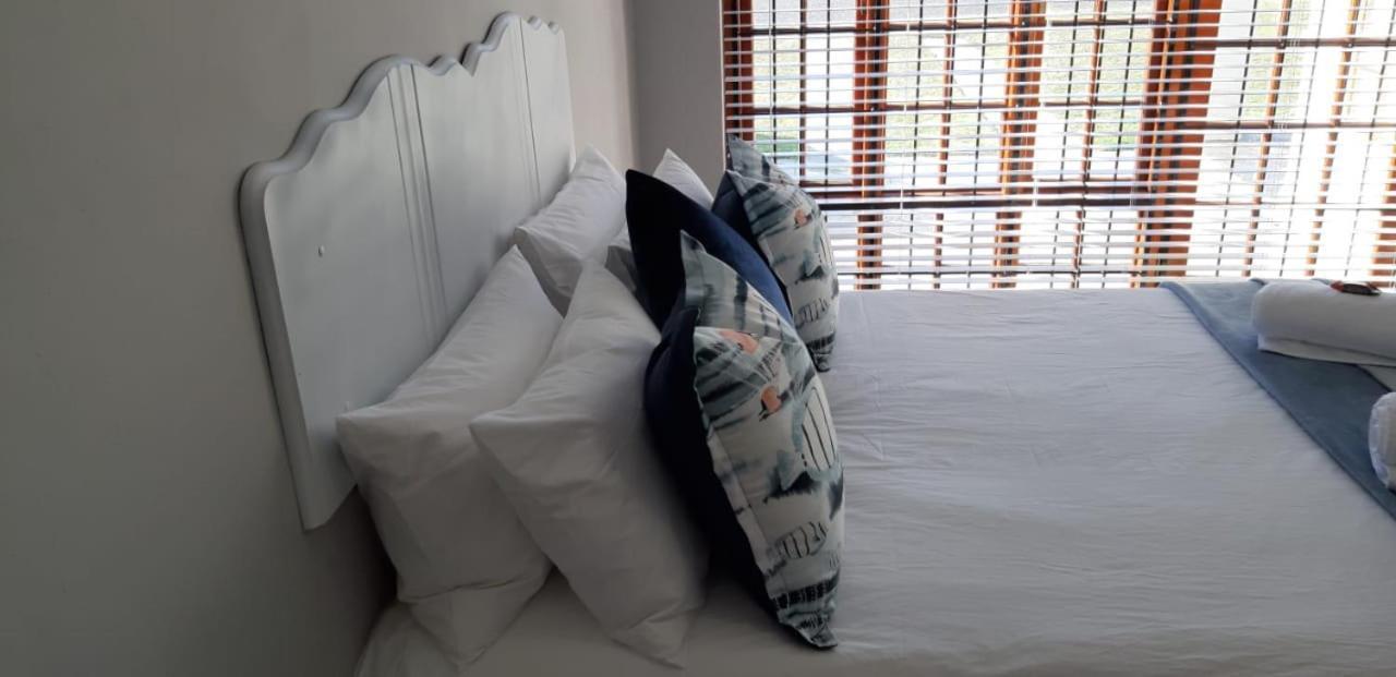 Shark Cove Little Cottage Kleinbaai Exteriör bild